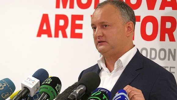 «Даю ход назад»: отвернувшись от России, президент Молдавии уже ничего не обещает