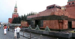 ЛДПР призывает демонтировать мавзолей и похоронить Ленина
