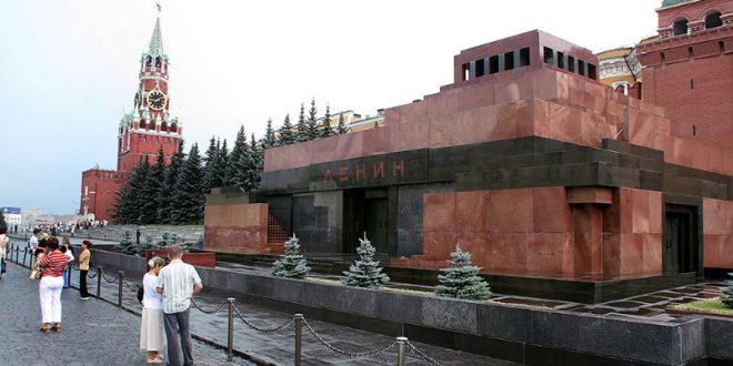 ЛДПР призывает демонтировать мавзолей и похоронить Ленина