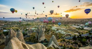 В Турции почти полсотни человек пострадали при падении воздушных шаров