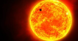 Уфолог заметил на поверхности Солнца гигантский корабль пришельцев