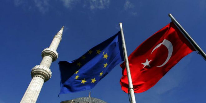 Турция грозится отказаться от сделки с Евросоюзом по мигрантам