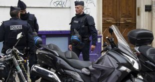 ИГИЛ взяли на себя ответственность за стрельбу по полицейским в центре Парижа, устроенную за 2 дня до выборов президента Франции