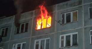 В Томске прохожие поймали мальчика, выпрыгнувшего из горящей квартиры