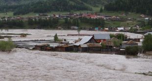 Более 200 жителей тюменской деревни оказались отрезаны от «большой земли» из-за паводка