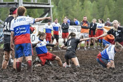 Россия заняла первое место на чемпионате мира по болотному футболу